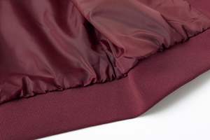 Veste bomber en satin personnalisée pour hommes, vente en gros, veste bomber en satin de haute qualité, veste bomber personnalisée pour hommes, noire, matelassée, bandana rouge - Product Image 6