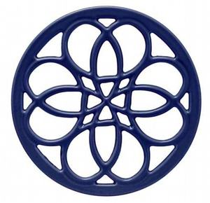 Stylish Farmhouse Metal <b>Trivet</b> Adding Kitchen Charm While Holding Hot Skillets Pans Plates Bowls Bakeware Protecting Surfaces - Product Image 4