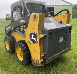 Chargeuse à pneus John Deere 316GR d'occasion, comparaison avec les chargeuses à pneus similaires, machine de construction haute performance, prix avantageux - Product Image 1