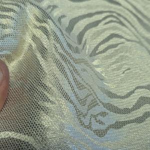 900 ZEBRINA Piel de vaca - Patrón de cebra iridiscente - Material de lujo que refleja la luz - Zapatos, bolsos y accesorios en stock - Certificado REACH - Product Image 3