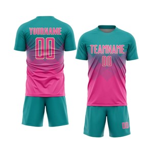 Fournisseur en gros d'uniformes de football personnalisés par sublimation, directement de l'usine, 100% polyester, manches courtes, personnalisation de la marque, support à l'exportation - Product Image 1