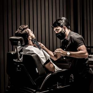 Tondeuse à cheveux et à barbe LED professionnelle filaire/sans fil pour hommes, kits de coupe de cheveux alimentés par USB et piles - Product Image 1