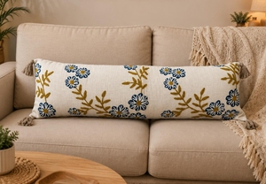 Funda de Cojín Lumbar de Algodón Bordada con Margaritas Azules Estilo Boho Botánico, Funda de Almohada Larga Artesanal con Borlas en las Esquinas para Ropa de Cama - Product Image 2