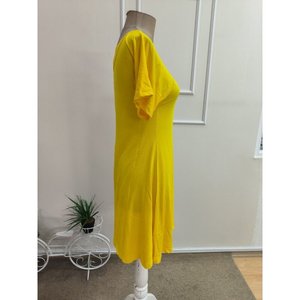 Vestido corto de viscosa con cuello redondo y tirantes de una sola manga para mujer, 35137 - Amarillo - Product Image 5