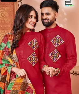 最新の女性はデザイナーのクルティスインドのパキスタンスタイルの結婚式を着用します刺繍と石の仕事で重いサルバルカメイズスーツを着用します