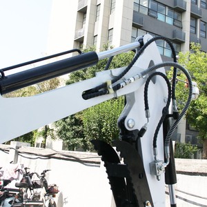 Mini-excavatrice de 1 tonne, 8,6 kW, excavatrice hydraulique compacte sur chenilles, petite machine de construction avec godet À VENDRE - Product Image 4