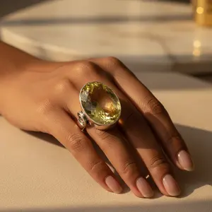 Anillo de Cóctel de Plata de Ley 925 con Baño de Rodio Geométrico para Mujeres Románticas - Product Image 2