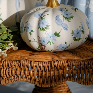 Soporte de pastel de mimbre Hecho a mano Ratán natural | Soporte de pastel con borde festoneado | Bandeja de pastel - Product Image 4