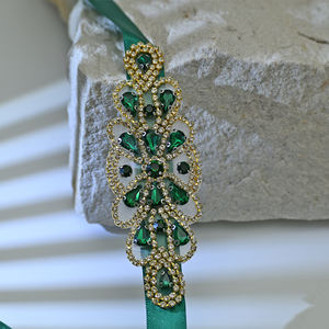 Ceinture de mariée vintage en strass vert et perles, faite à la main, ajustable, pour mariage, bals de fin d'année, événements formels, ceinture de soirée, robe longue - Product Image 4