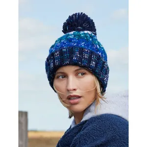 Bonnet pompon personnalisé avec tire-bouchon pour sweats à capuche et pulls promotionnels - Product Image 6