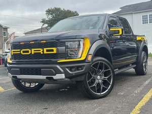 Ford F-150 Raptor SuperCrew 4WD 2024, Volante a la Izquierda, Interior Oscuro, Asientos de Cuero, Neumáticos R19, Techo Solar Panorámico Automático, Eléctrico - Product Image 3