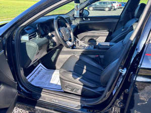 Impoluto limpio 2021 Kia K5 - Product Image 4