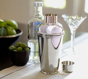 Elegant Stainless Steel <b>Cocktail</b> <b>Shaker</b> with Marble Pattern Finish Smooth Grip Leak Proof Design for Stylish Home Bar Mixing - Product Image 2