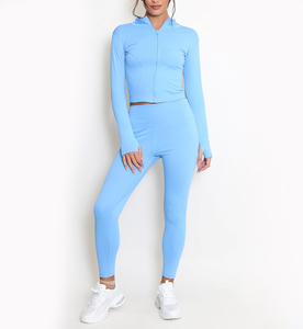 Ensemble de vêtements de sport à manches longues zippés et extensibles pour femmes avec veste de sport et leggings de yoga pour des entraînements confortables - Product Image 5
