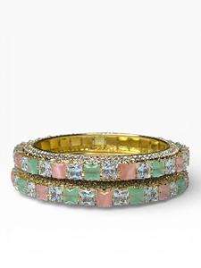 ชุดกำไลข้อมือมุกทรงสี่เหลี่ยมหลากสีสัน ดีไซน์คลาสสิกหรูหรา ประดับขอบเพชร ชุบทอง 18K ขัดเงา ราคาขายส่ง - Product Image 2