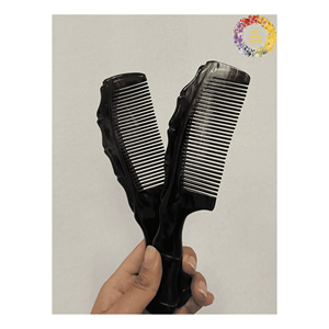 Peigne à cheveux en corne naturelle au meilleur prix-Origine Vietnam, Peigne à cheveux en vrac par Vintage Craftwater pour dames fait à la main - Product Image 5