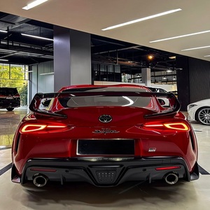 Voiture Supra Mk4 tendance avec intérieur sombre et sièges en cuir, propulsion arrière - Product Image 2