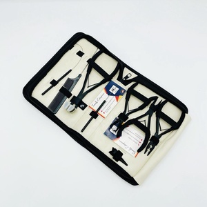 Kit de Herramientas Profesionales para Extensiones de Cabello con Queratina, Color Negro Mate, Acero Inoxidable de Grado Quirúrgico, Incluye Pinzas de Presión para Extensiones Adhesivas - Product Image 3