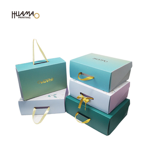 กล่องรองเท้าแบบพับได้ Huamao พร้อมหูหิ้วริบบิ้น ออกแบบตามสั่ง ปั๊มโลโก้ด้วยความร้อน สำหรับบรรจุภัณฑ์รองเท้าและเสื้อผ้า - Product Image 1