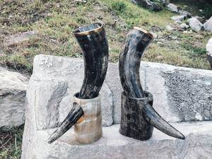 Cuerno para beber de latón Vintage antiguo de gran capacidad con soporte Diseño de animales náuticos Técnica de pulido de moldeo inspirado en vikingo - Product Image 6