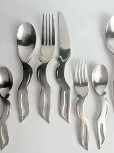 Ensemble de couverts élégant en argent antique, adapté à la décoration de table de cuisine, à la décoration de la maison, aux repas et aux réceptions, en provenance d'Inde - Product Image 4