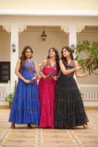 2024แฟชั่นใหม่ฤดูร้อนฤดูร้อนชุดเดรสยาวพลัสไซส์ผ้าจอร์เจียคอวีพิมพ์ลายสำหรับเด็กผู้หญิงเสื้อผ้ายาวถึงพื้นแบบเป็นทางการสำหรับงานแต่งงานชายหาดงานแต่งงาน - Product Image 4