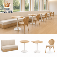 Ensemble de mobilier moderne sur mesure pour hôtel et restaurant : banquette, table à manger et chaises pour projet hôtelier et café