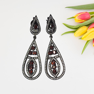 Pendiente de gota y colgante de piedras preciosas de granate natural Plata de Ley 925 Pendiente colgante hecho a mano Exportadores de joyería - Product Image 1