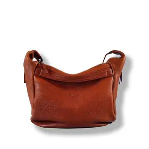 High quality Italian Comfortable small size shoulder bag in soft fine calfskin leather central and side pocket