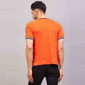 Venta al por mayor de camisetas de los hombres de alta calidad Slim Fit cuello redondo 100% algodón con logotipo personalizado en blanco camisetas de los hombres de tela de punto - Product Image 6