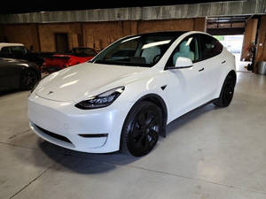 Tesla Model Y 2022 en Perfecto Estado - Product Image 2