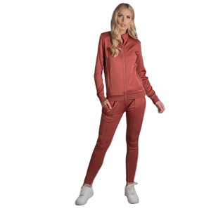 Survêtement personnalisé 100% polyester pour femmes, taille plus, 2 pièces, veste à capuche zippée, pantalon de survêtement ample à jambes droites, vente en gros - Product Image 1
