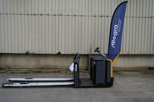 Tractor de Manipulación de Materiales con Motor de 8 HP y Bomba de Caja de Cambios en Venta - Product Image 5