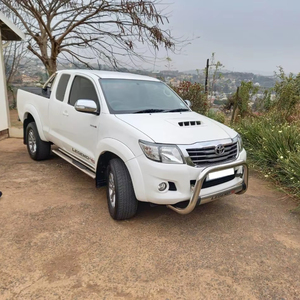 Sử dụng 2015-2023 TOYOTA HILUX 3.0d-4D Xtra Cab Raider huyền thoại 45 xe bán tải 3.0li4 Turbo Diesel động cơ 5 tốc độ tự động 6 tốc độ - Product Image 1