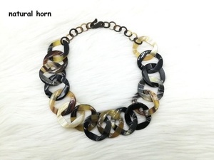 Collar de Lujo Hecho a Mano con Cuerno de Búfalo, Joyería Natural y Sostenible para Mujer, Alta Calidad - Product Image 2