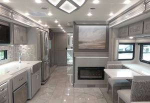 Caravana R-a-m-b-l-e-r A-r-m-a-d-a-4-0-M 2025 para 4-6 Pasajeros con Emisión Euro 6 - Product Image 6