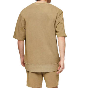 ชุดเสื้อผ้าลำลองฮิปฮอปเรียบง่ายไม่เหมือนใครของผู้ชายเสื้อยืดผ้าฝ้ายระบายอากาศพร้อมกางเกงขาสั้นพิมพ์ลายถักระบายอากาศ - Product Image 4