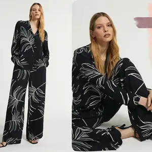 Nouvelle tendance à faible coût couleur noire haut + pantalon imprimé fleuri décontracté tenue de soirée ensembles robe (tailles XS - XL disponibles)