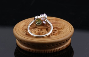 925แหวนเงินสเตอร์ลิงสำหรับใส่คอกเทลและเพอริดอทอทและอเมทิสต์สไตล์คลาสสิกสำหรับงานแต่งงานหรืองานปาร์ตี้ที่ทันสมัยและสง่างาม - Product Image 4