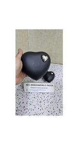 Urna Funeraria Ecológica Estilo Americano para Guardar Cenizas de Bebé, Caja de Terciopelo con Base, Capacidad de 200-220 Pulgadas Cúbicas, Brassworld India - Product Image 3