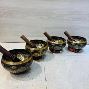 Bol chantant en métal d'inspiration himalayenne pour la guérison des chakras et la thérapie par le bain sonore Produit artisanal bouddhiste - Product Image 2