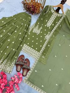 Ensemble Salwar Kameez Moderne en Faux Georgette Lourd avec Caractéristique Réversible, Imprimé Numérique Gaufré pour Fêtes et Mariages - Zain Exports - Product Image 6
