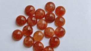 Cabochon de pierre de soleil naturelle de 10mm Lot de pierres précieuses de quartz rondes en pierre naturelle flashy de couleur orange de la série Sunstone - Product Image 3