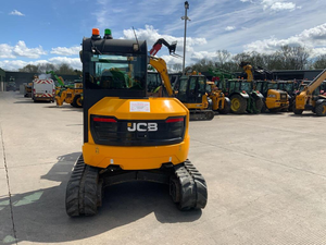 Excavadora Usada JCBB Hydra dig 110W con Cilindro Hidráulico Bosch Rexroth y Componentes Principales PLC, Motor Incluido, en Venta - Product Image 3
