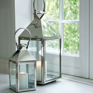 Linterna de acero inoxidable para bodas, diseñada para llevar belleza decorativa a banquetes, aniversarios y reuniones familiares de vacaciones - Product Image 1