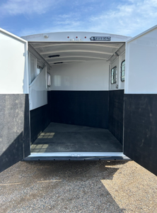 Remorque à chevaux Titan Royal II 2025 neuve, pour 2 chevaux, avec double porte arrière, disponible à prix réduit - Product Image 5