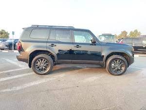 LandCruiser SUV con Volante a la Derecha 2025 EN VENTA - Product Image 3