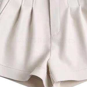 Services OEM prix raisonnable Shorts en cuir dernier style conception personnalisée Streetwear femmes Shorts en cuir - Product Image 5