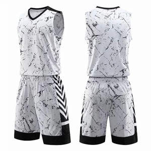 Ensemble de maillot et short de basket-ball personnalisé pour hommes, vêtements de sport respirants en polyester, sublimation ou broderie, utilisation en équipe - Product Image 3