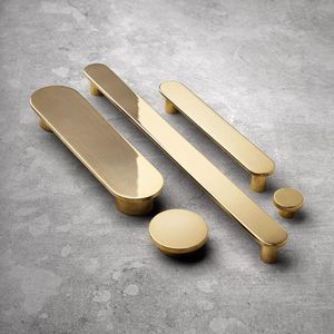 Poignée en laiton massif de style vintage qui ajoute du charme aux meubles nouvellement construits tout en préservant l'apparence du matériel classique - Product Image 6